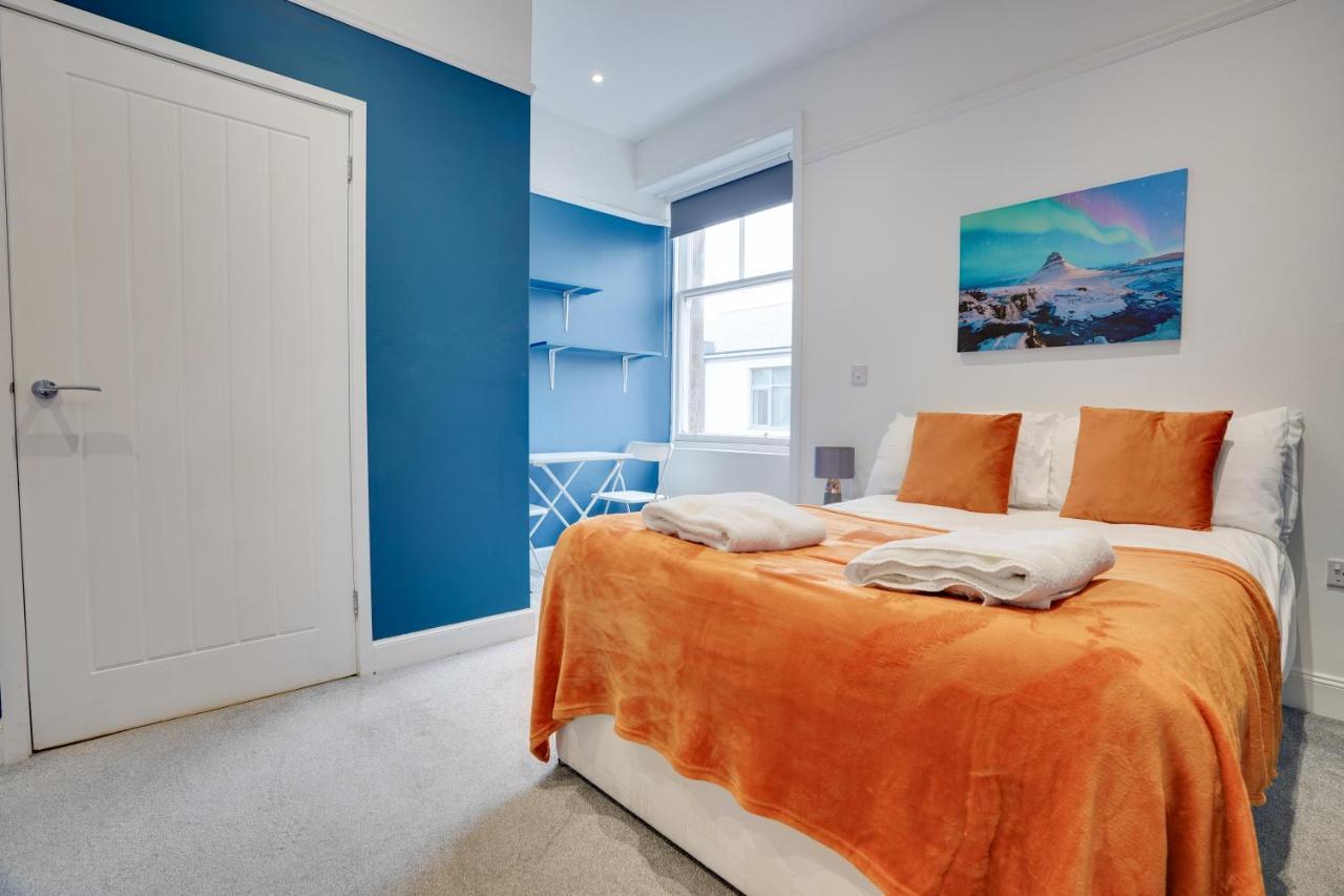 Homesly Guest Rooms, Comfortable En-Suite Guest Rooms With Free Parking And Self Check-In Berwick Upon Tweed Exterior photo